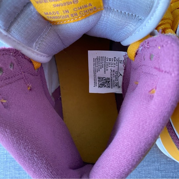 Nike | Air Jordan 1 Retro High OG "Brotherhood" sneakers - Picture 13 of 16